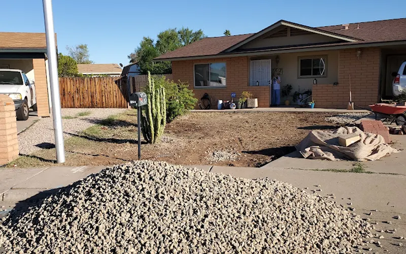 Pioneer Landscape Centers — Topsoil supplier