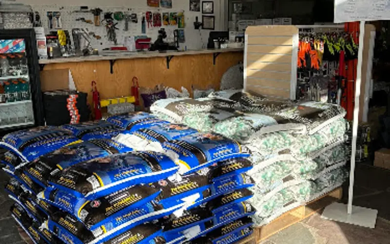 Avedisian East — Landscaping supply store
