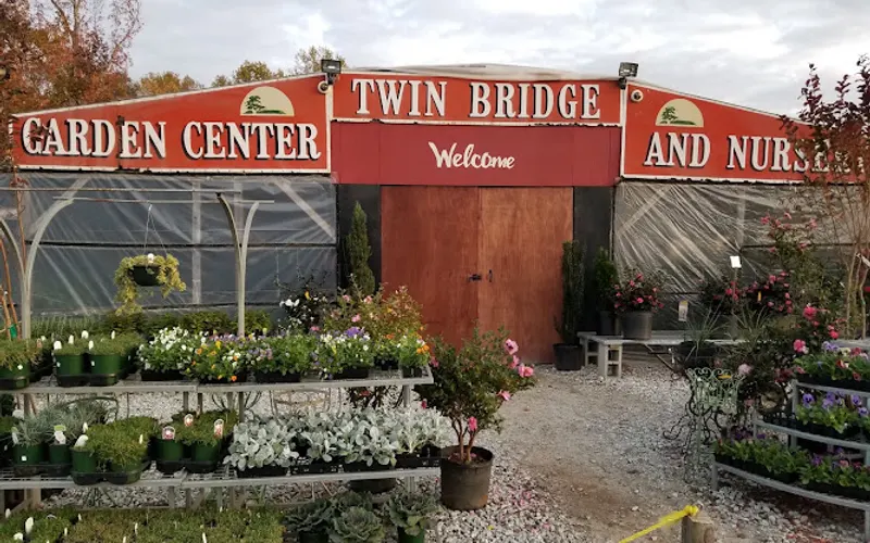 Twin Bridge Nursery — Plant nursery