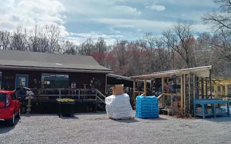 George’s Seed, Feed, And Grow Shop — Garden center