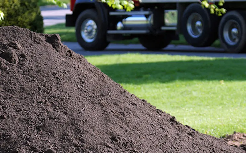 Holden Earth Products — Topsoil supplier