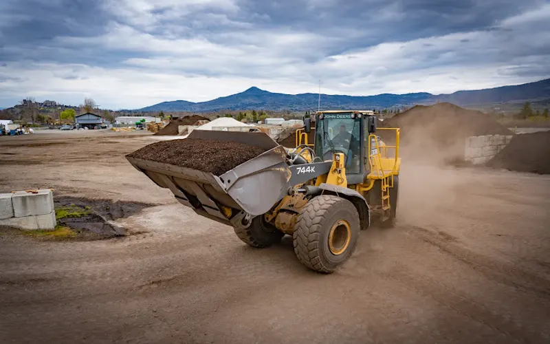 Oregon Garden Warehouse - Landscape & Trucking — Trucking company