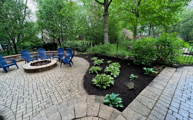 Batavia Mulch — Topsoil supplier