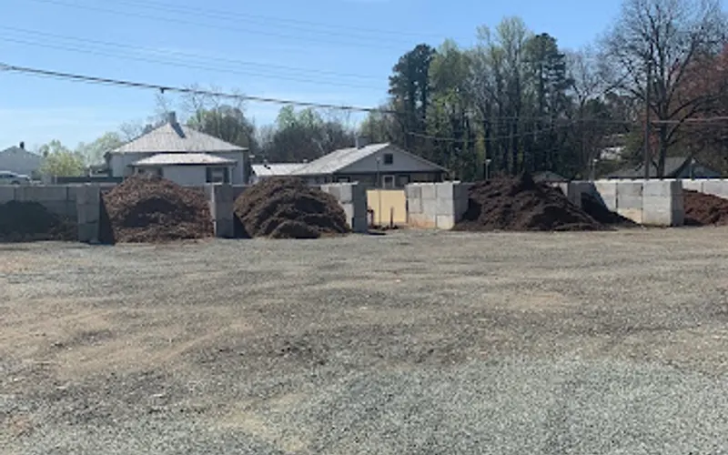 King Mulch — Topsoil supplier