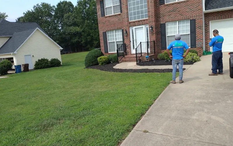 US Landscaping, LLC — Landscaper