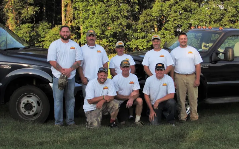 Don's Lawn and Landscaping — Lawn care service