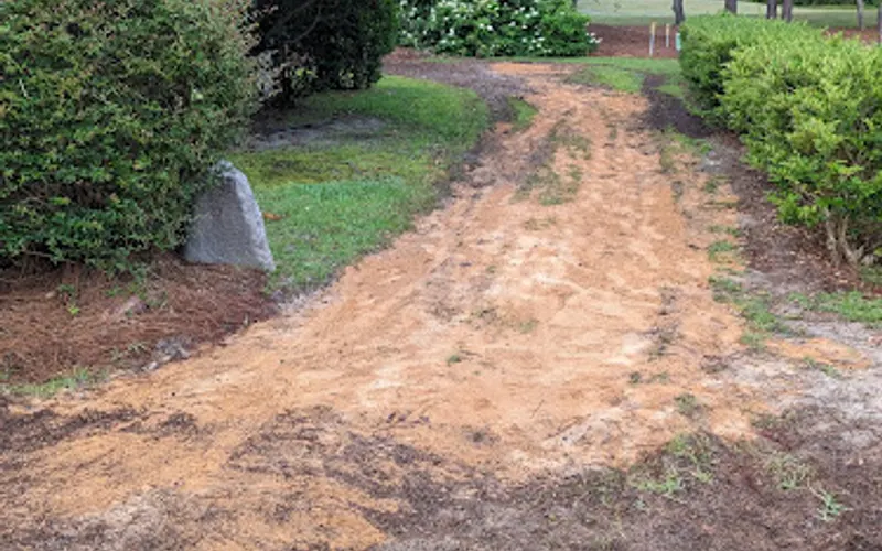 Alfonza's Landscape Supercenter — Topsoil supplier