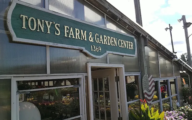 Tony's Farm & Garden Center — Garden center