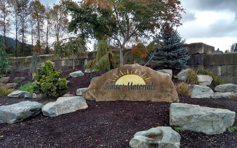 Sunset Materials — Topsoil supplier