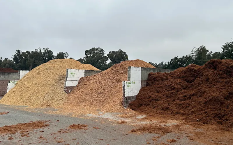 Shamrock Building Materials — Landscaping supply store