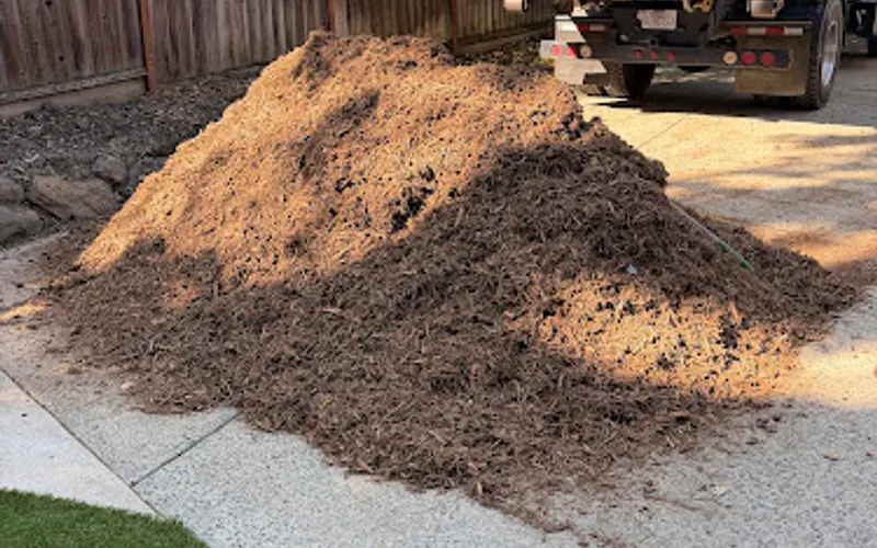 Ecomulch — Topsoil supplier