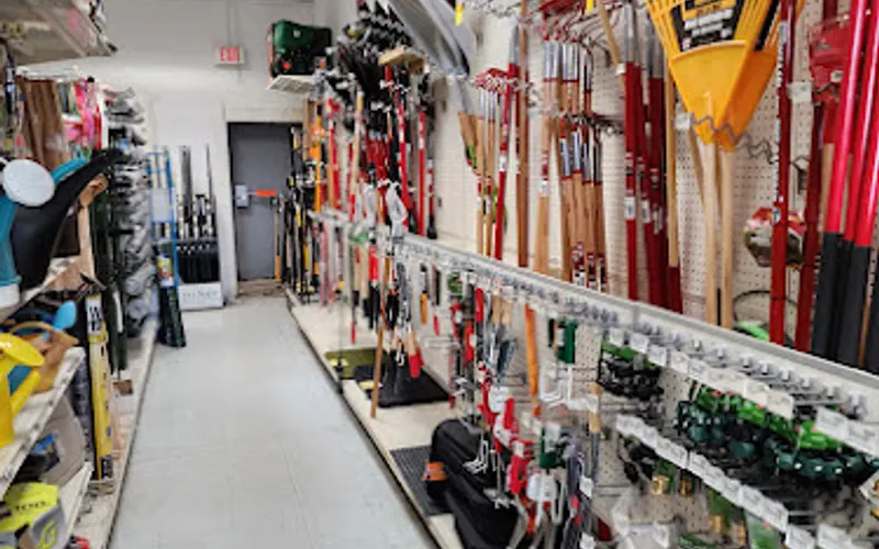Windsor Ace Hardware — Hardware store