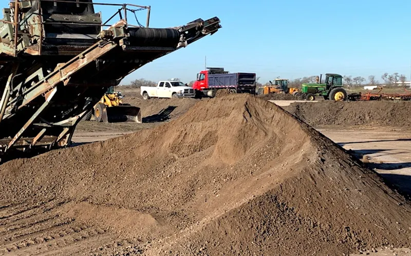 Dirtworks — Topsoil supplier