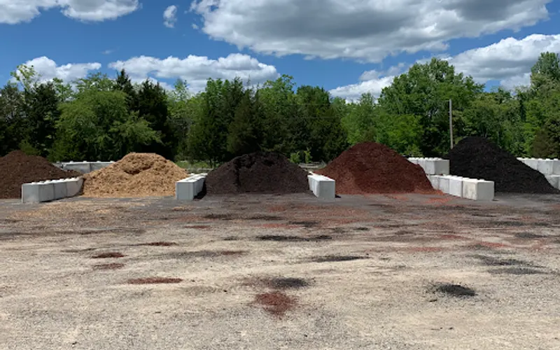 Mulch Outfitters & Landscaping Supply, LLC — Mulch supplier