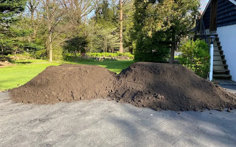 Leonberg Nursery — Topsoil supplier