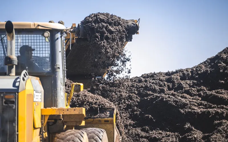Soil Dynamics Yard — Topsoil supplier