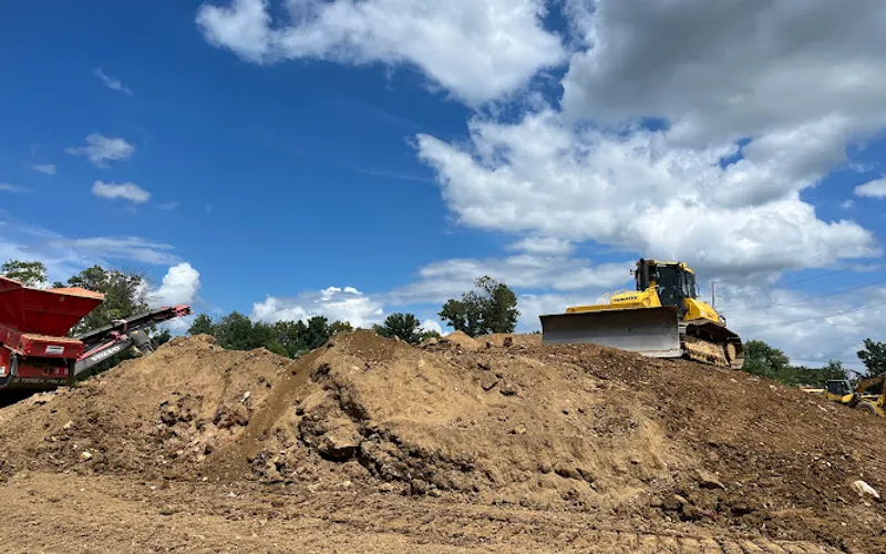 Delaware Dirt Contracting, LLC — Topsoil supplier