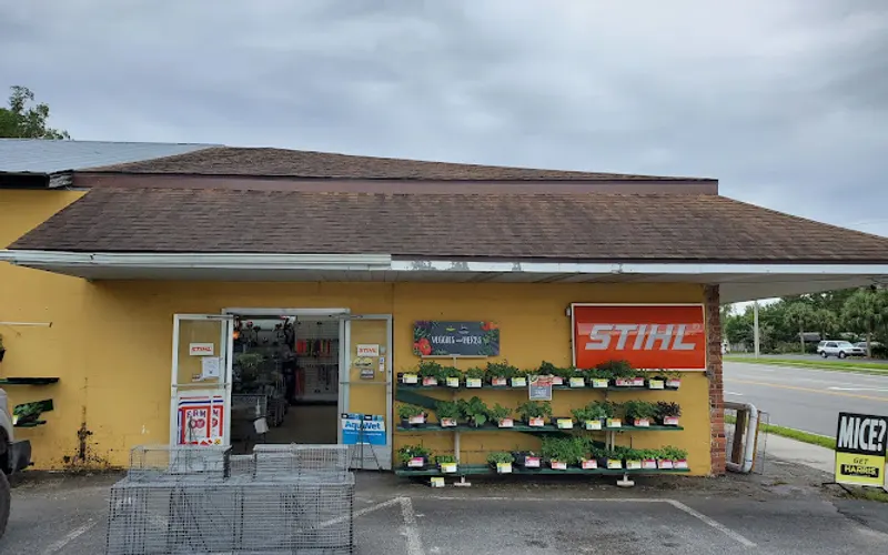 Turner's Feed & Seed — Animal feed store