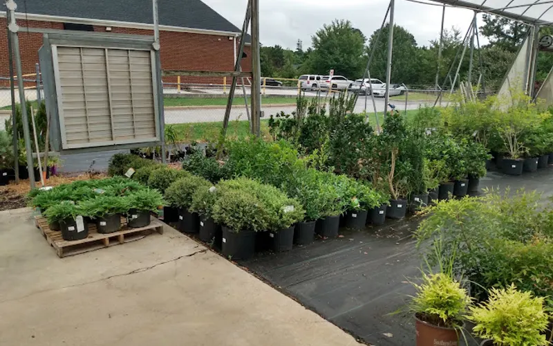 Carolina Fresh Farms & Garden — Garden center