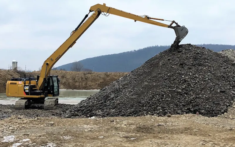River Road Farms, LLC — Topsoil supplier