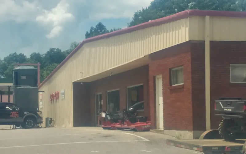 Hardin Farmer's Co-Op — Garden center