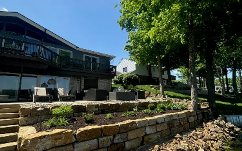 Holmes Lawn and Landscape — Landscaper