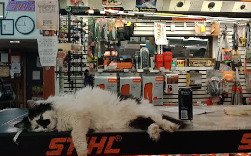 Country Hardware — Landscaping supply store