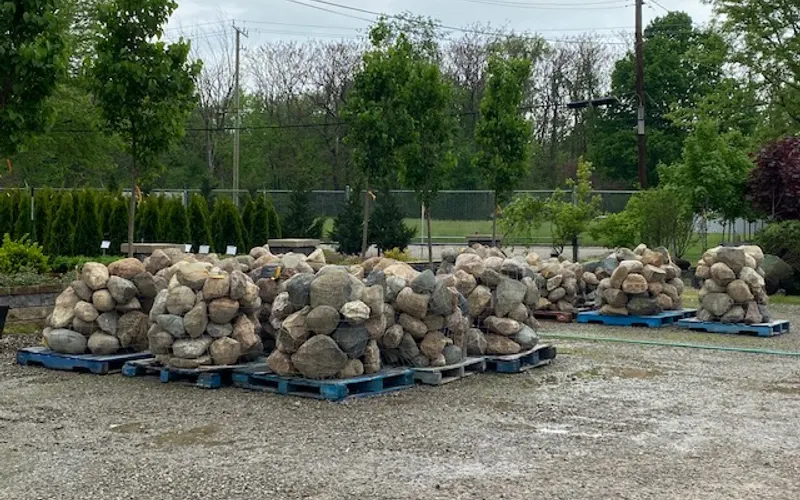 Michigan Greenscape Supplies — Topsoil supplier