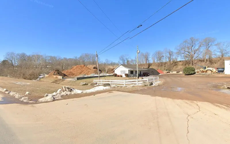 L Lingle Landscape Products & Trucking — Sand & gravel supplier