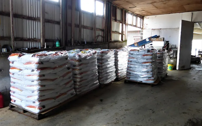 S﻿m﻿i﻿t﻿'﻿s﻿﻿ ﻿C﻿o﻿m﻿p﻿o﻿s﻿t — Landscaping supply store