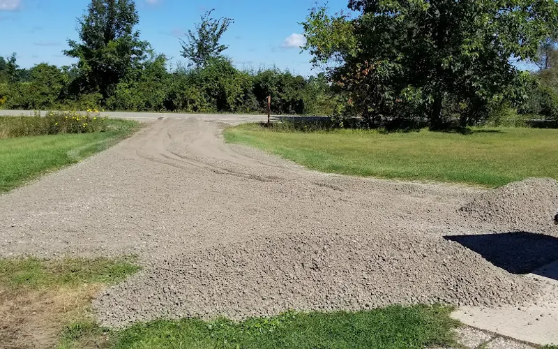 Lucy's Landscape Supply — Topsoil supplier