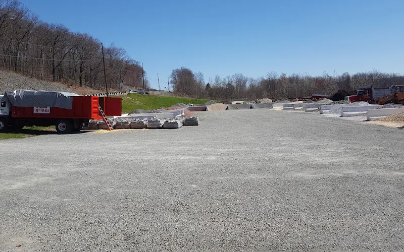 Mr. Mulch — Landscaping supply store