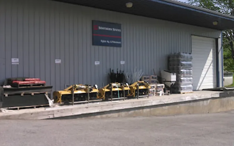 Eglon Farm Services — Garden center
