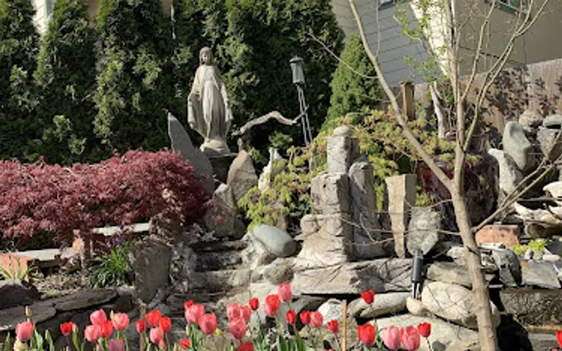 Active Landscaping Llc — Landscaper