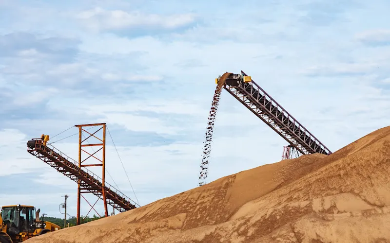 SRM Materials — Sand & gravel supplier