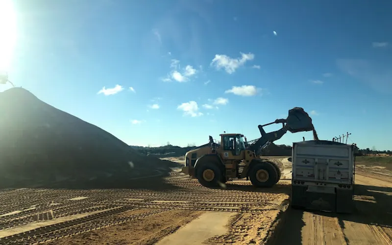 GS Materials Inc — Topsoil supplier