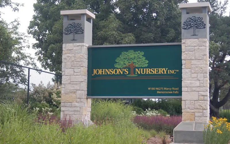 Johnson's Nursery — Plant nursery