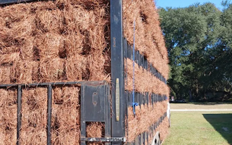 Garcia's Pinestraw — Mulch supplier