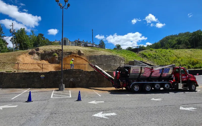 Claiborne Hauling, LLC — Trucking company
