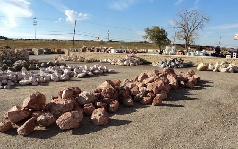 Whiz-Q Stone — Landscaping supply store