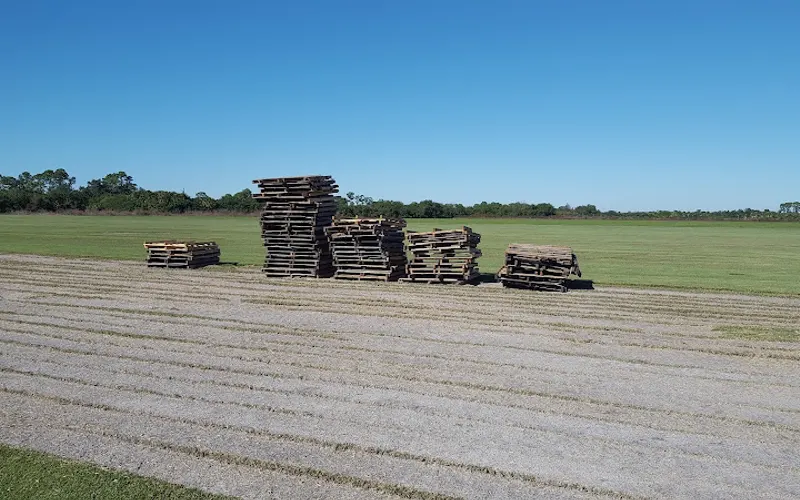 Bayside Sod Serving Bradenton, Sarasota, St Pete, Brandon and Surrounding Areas — Sod supplier