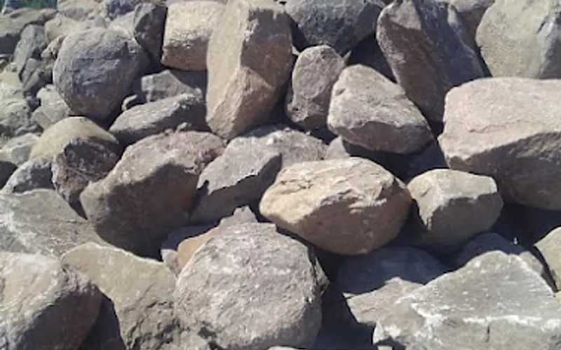 Natural Stone Distributors — Landscaping supply store
