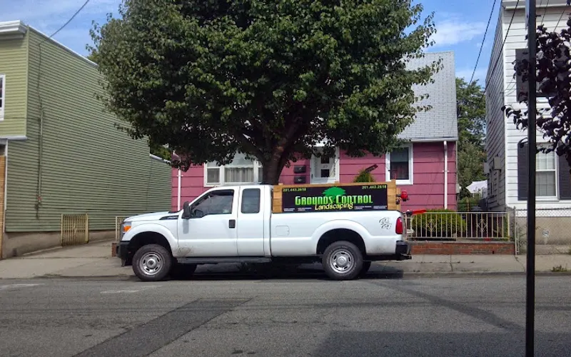 Grounds Control LLC — Landscaper