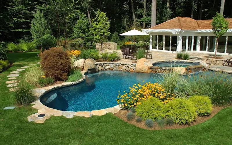 Landscaping Lawn Maintenance Plus, Inc. — Landscaper