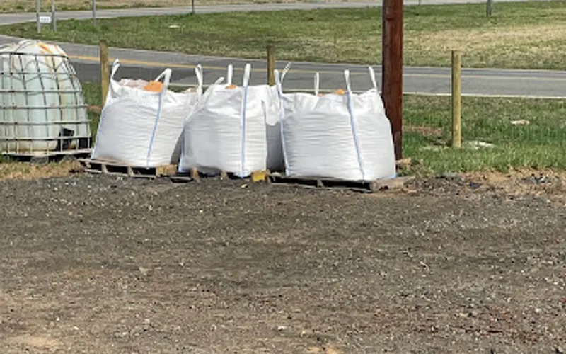 Georgeville Masonry Supply — Topsoil supplier