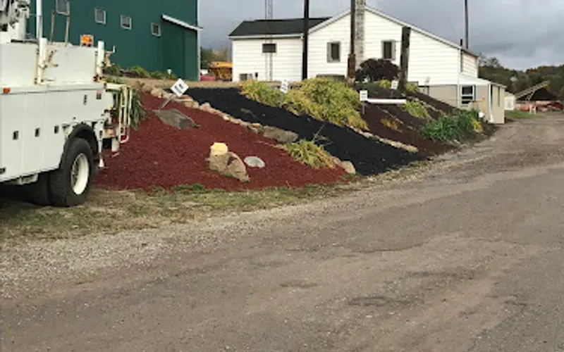Uniontown Topsoil And Mulch LLC — Topsoil supplier