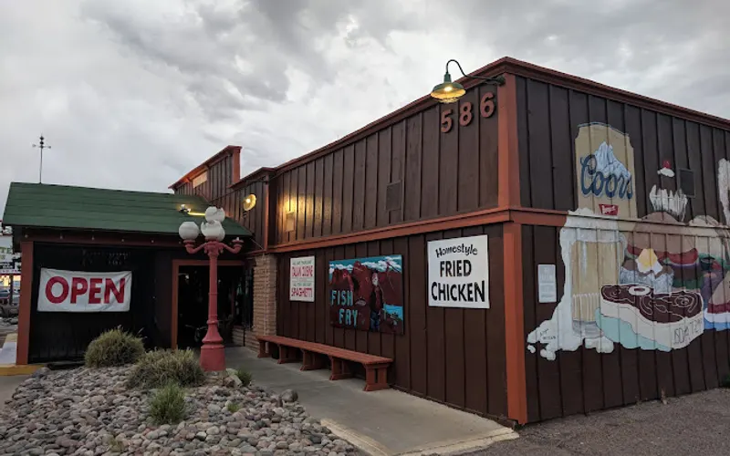 Dirtwater Springs — Family restaurant