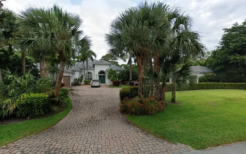 East Coast Mulch Corporation — Mulch supplier