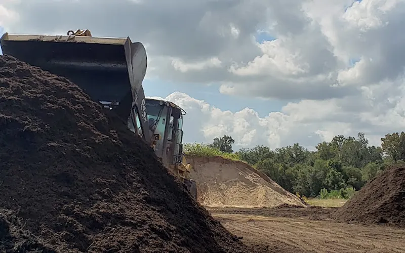 Living Earth - Richmond — Topsoil supplier