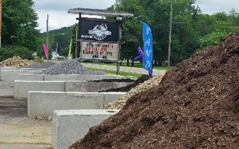 Becki's Rock n' Mulch LLC — Landscaping supply store